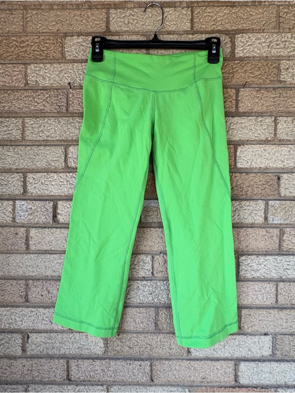 lululemon athletica Bright Lime Cropped Active Pants